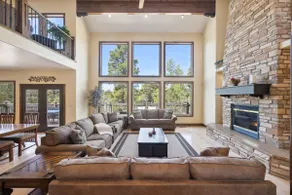 Spacious Zion Escape | Hot Tub, EV Charger & Deck - Image 2