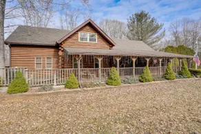 Hike, Fish & Boat Nearby! Bloomington Family Cabin - Image 4