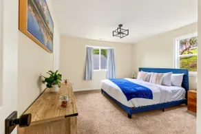 Panoramic Gorge Views + Sunset Deck • Modern 3BR - Image 5