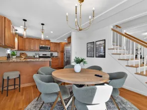 Free Parking | Sleeps 10 | 3BD 3BA + Amenities - Image 5