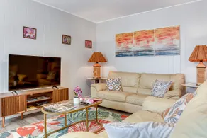 < 1 Mi to Dtwn Hilo: Comfy Condo w/ Pool Access - Image 2