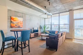 Modern Downtown Phoenix Studio! - Image 3