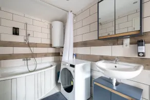 Large Maisonette I 90 m2 I For Groups & Families I 9 Guests I 3 Rooms - Image 3