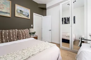 Urban 2BR w/ Comfy Sofa Bed in Top Tier Location! - Image 3