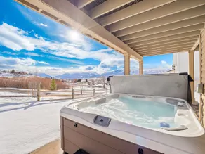 Summit View Lodge 5br5ba Sleeps 16 HotTub-Views - Image 5