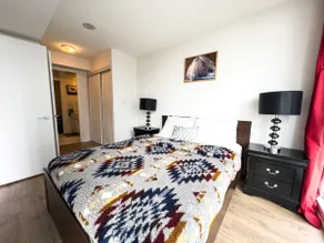 Comfy Suites Rogers Centre Free Parking - Image 2