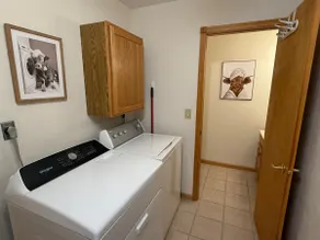 The Hive, Trail rider's paradise, trailer parking - Image 5