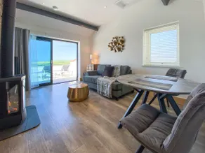 Woolbarn - Secluded romantic hideaway for two - Image 4