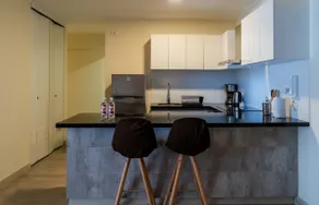 Comfortable 2BR with Balcony in Miraflores - Image 3