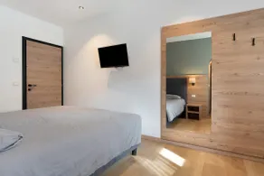 The Ribes Two-Room Apartment - Image 4