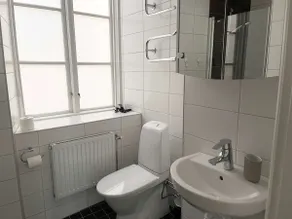 Well-planned 1 BDR in the heart of Old town - Image 5