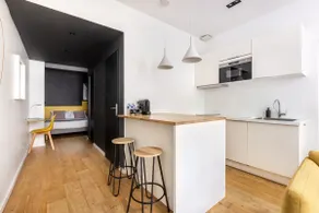 Standard Apartment-Private Bathroom with shower - Image 3