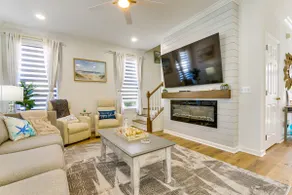 1 Mi to River! Relaxing Family Home in Bluffton - Image 5