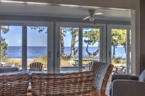 Pet-Friendly Bayfront Cottage | Serene Views, Wild - Image 3