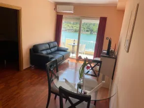 Pool-view 1-bedroom apartment in Obrovac - Image 2