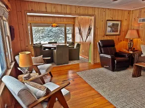 Private Lakefront Cabin Near Eagle River - Image 3
