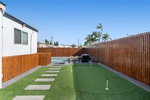 Family Pool House Oasis - Image 4