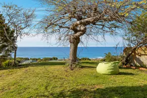 The Professor's Beach House - Brighton Home - Image 2