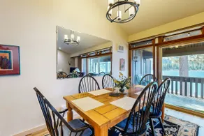 Second-floor lakefront condo with scenic views & easy access to town & slopes - Image 5