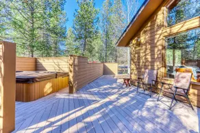 Airy house with SHARC passes, hot tub, game room, - Image 4