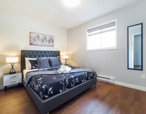 Charming Pet-friendly Summer Stay w/ Parking - Image 2