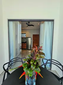Modern Retreat with Balcony near Concha Beach - Image 5