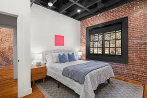 Downtown retreat: park views, stylish loft - Image 5