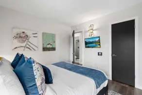 Old Town Condo Near CSU with Pool, Sauna, Gym and Bikes - Image 3
