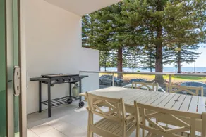 Breeze Beachfront Apartment no 1 - First Floor - Image 5