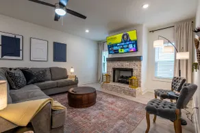 LakePoint 2 Mi, Sleeps 12, Pets, Games, Grilling - Image 4