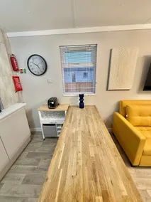 7-bed Compact Chalet Near Glasgow Sleeps up to 14 - Maryville Caravan Site Uddingston, Glasgow - Image 2