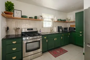 Chula Vista Retreat: 4BR House w/ Pool & BBQ - Image 4