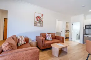 Ropa 2 Bedroom Suite - Luxe Stay in Dubbo 9 - Image 2