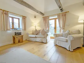 Old Root House, Lavant -  a barn conversion that sleeps 6 guests  in 3 bedrooms - Image 3