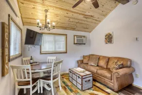 Cozy Creekside Retreat - Image 5