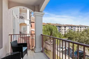 4862-304 Clean, Modern Condo with Resort Amenities - Image 3