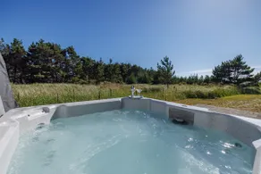 Ocean View, Hot Tub, Games - Image 2