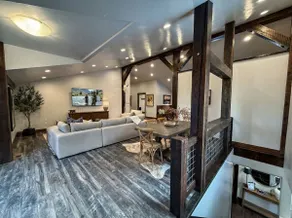 New! Spacious Lodge | 3 Kings | Hot Tub & Fire Pit - Image 3