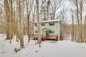 Poconos Retreat in The Hideout Lake Community! - Image 3