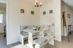 Walk to Local Eats & Docks! Crisfield Getaway - Image 2