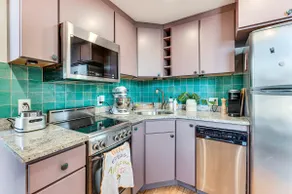 Shop, Dine, Unwind! Couples Retreat in Dtwn Golden - Image 2