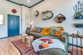 Shop, Dine, Unwind! Couples Retreat in Dtwn Golden - Image 5