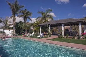 Ocean view, private garden - Image 4
