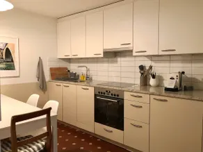 Medio della città vecchia di Berna, a pochi passi dalle principali attrazioni della città - Image 4