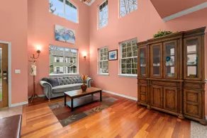 Cozy 3BR House with Lake View near Hiking Trails - Image 5