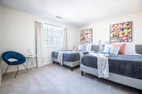 Horizon Sunset Getaway- Family/King Bed/Views - Image 3