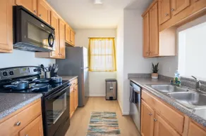 Horizon Sunset Getaway- Family/King Bed/Views - Image 4