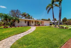 Huge 4BR | Private Pool | Home Office | W/D - Image 2