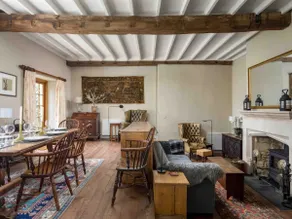 Courtyard House - Image 2