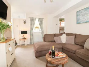 King's Cottage - Image 3